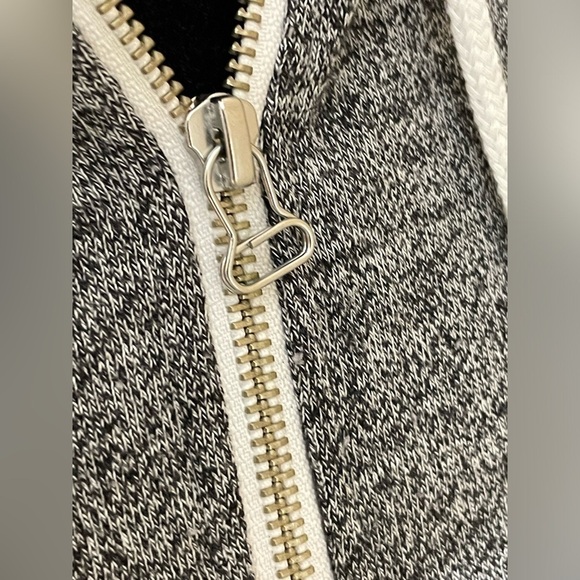 OBEY Propaganda Hoodie Large Bomb The World Never Get Caught​​​​​​​​​​ - Picture 10 of 15